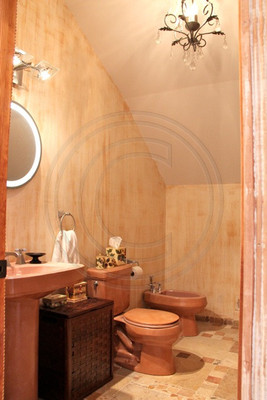 Strie faux finished walls in the Master Bath