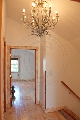 3rd fl. Semi-Cathedral ceiling throughout